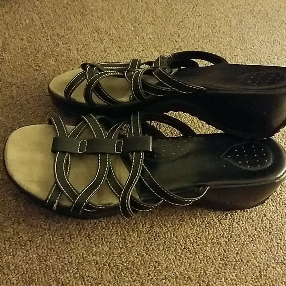 Shoes - Picture 3 of 3